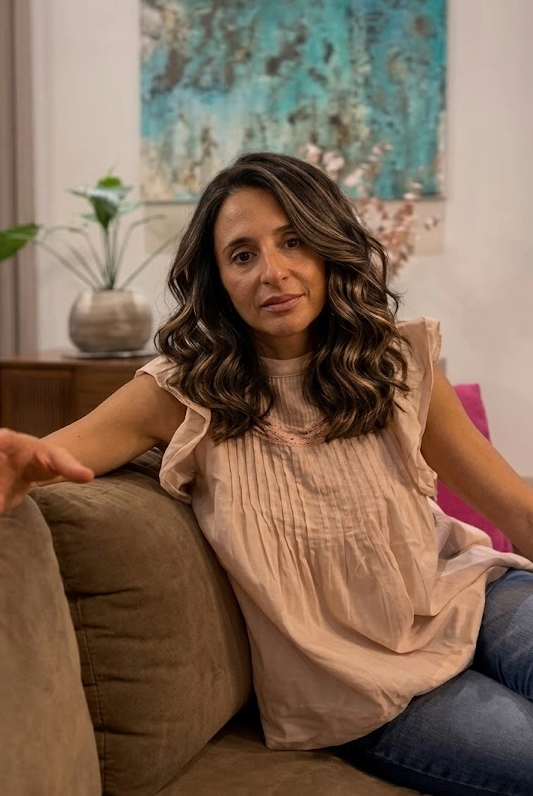 Dra. Paola Morcos en consultorio